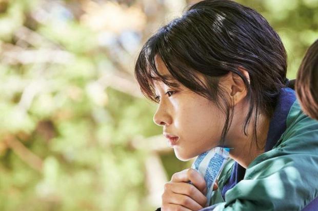 Para interpretar a Sae-byeok, la actriz y modelo creó un extenso diario para el personaje (Foto: HoYeon Jung / Instagram)