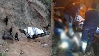 Siete fallecidos deja caída de camioneta a abismo en La Libertad [VIDEO]