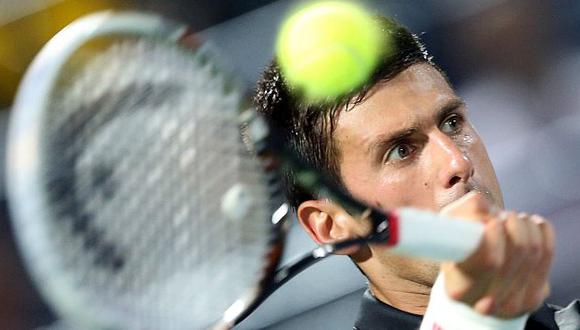 Novak Djokovic se mediría con Roger Federer en semifinales. (EFE)