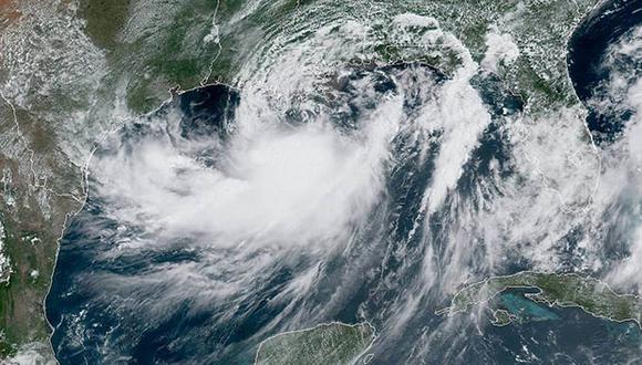 El huracán Barry tiene vientos máximos sostenidos de 75 millas por hora (120 kilómetros). (Foto: EFE)