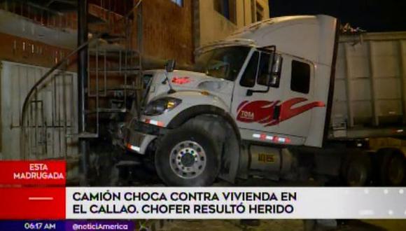 Camión choca y terminó empotrado en vivienda ubicada en la cuadra 14 de la Avenida Argentina. (Captura: América Noticias)