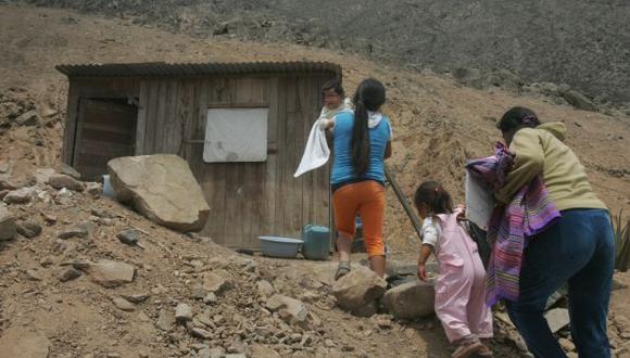 Pobreza en el Perú disminuyó solo 1,2% en el 2014. (Perú21)