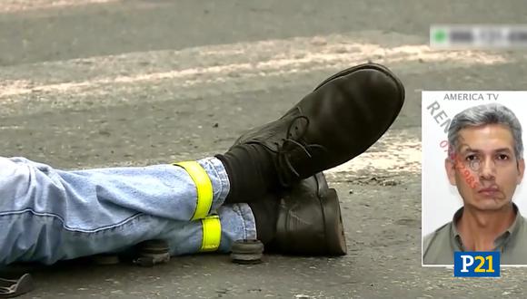 Un video registró el instante donde transeúntes se percataron del hombre tendido en el suelo. (Foto: Captura de video)