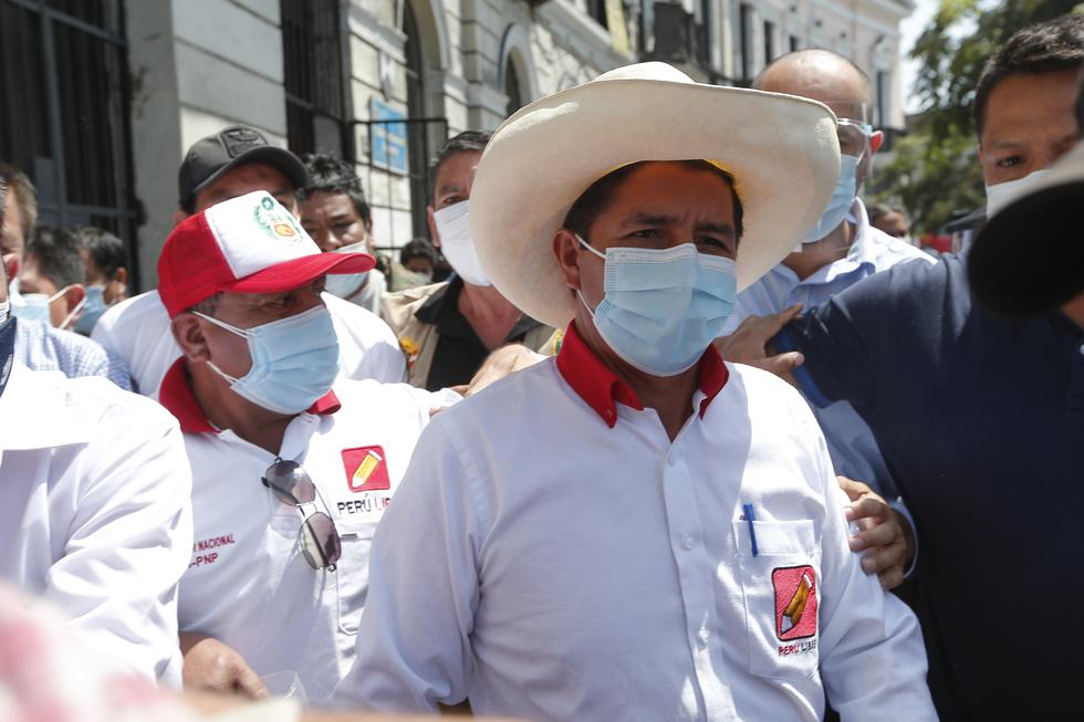 Pedro Castillo, candidato presidencial de Perú Libre, fue trasladado a la clínica La Luz, ubicada en Cercado de Lima.