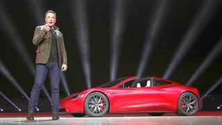 El fabricante de autos Tesla permanecerá en la bolsa, según Elon Musk
