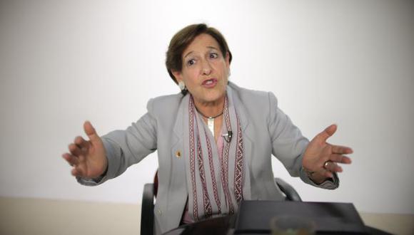 Susana Villarán aún no cierra acuerdo con Diálogo Vecinal para postular a la reelección. (Perú21)