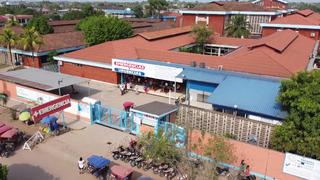 Ucayali: Comerciante sobrevivió a cirugía de emergencia de alto riesgo tras ser baleado en asalto