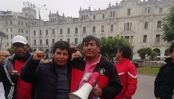 Amiguísimos. Grover Mamani y Pedro Castillo son más que conocidos. El docente apoyó al ahora presidente durante su campaña. (Foto: Facebook)