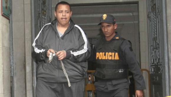 IMPUNIDAD. Pese a sus graves delitos, el ‘Gordo Tobi’ está en las calles y ahora podría huir del Perú. (USI)