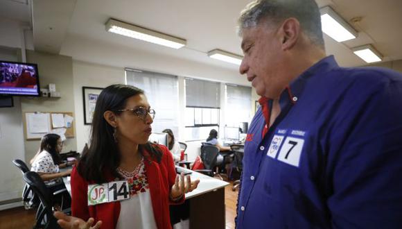 Lucía Alvites y Manuel Masías, candidatos al Congreso, debaten en Perú21. (GEC)