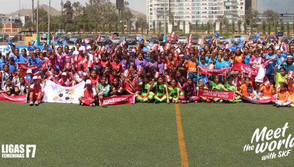 Los partidos de fútbol 7 femenino de la copa Meet The World 2022 inician este 09 de abril, desde las 2 PM en el Estadio Municipal Julio Montjoy Guizado, en Surco.