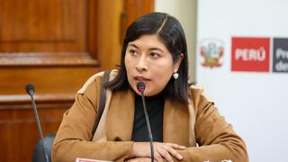 Betssy Chávez declaró ante la Comisión de Acusaciones Constitucionales