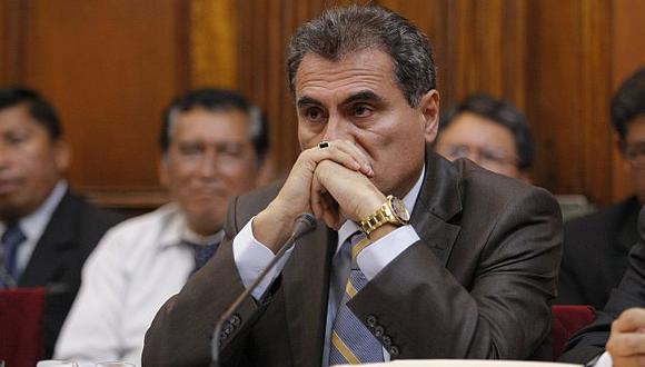 Julio Gagó: Entregan e-mails que complican situación del parlamentario. (Luis Gonzales)