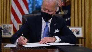 Biden devuelve a EE.UU. al Acuerdo de París y evita su salida de la OMS 