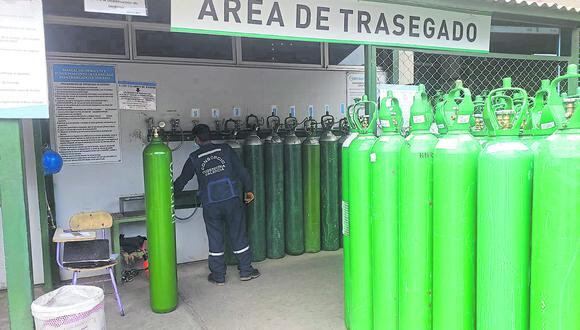 El gobernador regional de San Martín, Pedro Bogarin Vargas, indicó que gracias a las nueve plantas generadoras de oxígeno medicinal de la región se puede efectuar la donación (Foto: Archivo GEC)