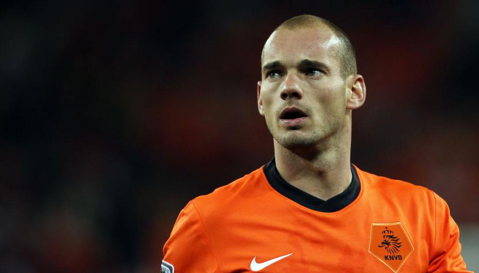 Wesley Sneijder se retira de la selección con 33 años. (AP)