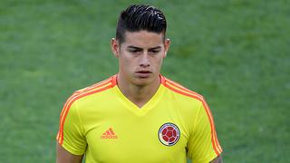 Cámaras captan a James Rodríguez siguiendo el partido de Colombia vs. Inglaterra desde la tribuna