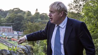 Boris Johnson se compromete a "cumplir" las promesas del brexit sobre sanidad