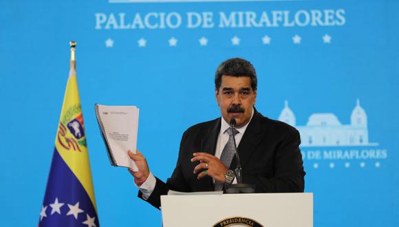 El presidente de Venezuela, Nicolás Maduro, habla en una rueda de prensa hoy, en el Palacio de Miraflores, en Caracas. (EFE/ Miguel Gutiérrez).
