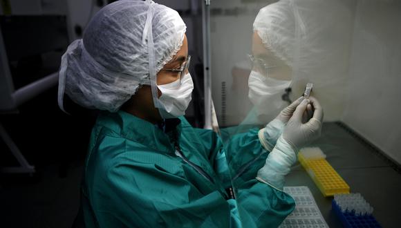 Donarán 500 mil pruebas de descarte rápido de coronavirus. (Foto referencial AFP)