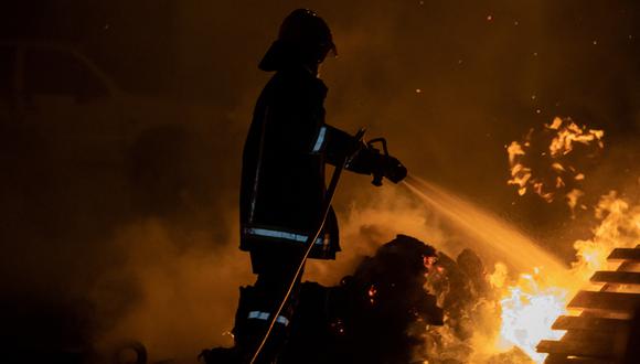 Según la prensa local, al menos 4 detectores de incendios estaban fuera de servicio. (Foto referencial: ALAIN JOCARD / AFP)
