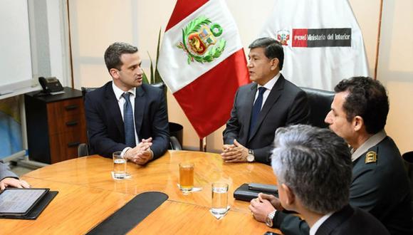 El ministro Carlos Morán se reunió con el embajador de Venezuela en el Perú, Carlos Scull. (Foto: Difusión)