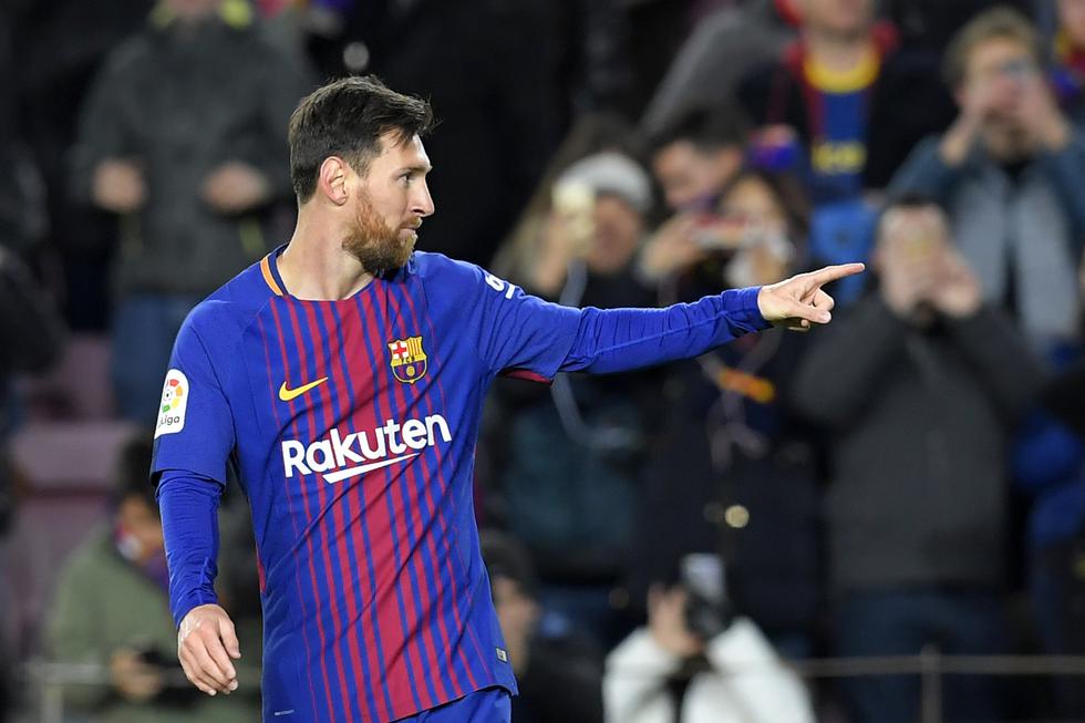 12´ tras centro por izquierda de Jordi Alba, Messi remató de zurda y logró vencer al arquero y marcar el primero del partido.