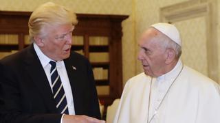 Trump habla con el Papa sobre cómo "aliviar el sufrimiento" en Venezuela