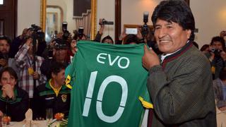 Evo Morales dará lo que pidan jugadores bolivianos si clasifican a Rusia 2018