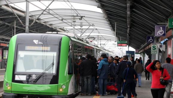 Usuarios expresaron su malestar por el servicio del Metro de Lima. (Foto: GEC)