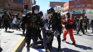 Coronavirus en Perú: Transportistas se enfrentan a la Policía en Junín por protesta para acceso gratuito de pruebas rápidas [FOTOS]
