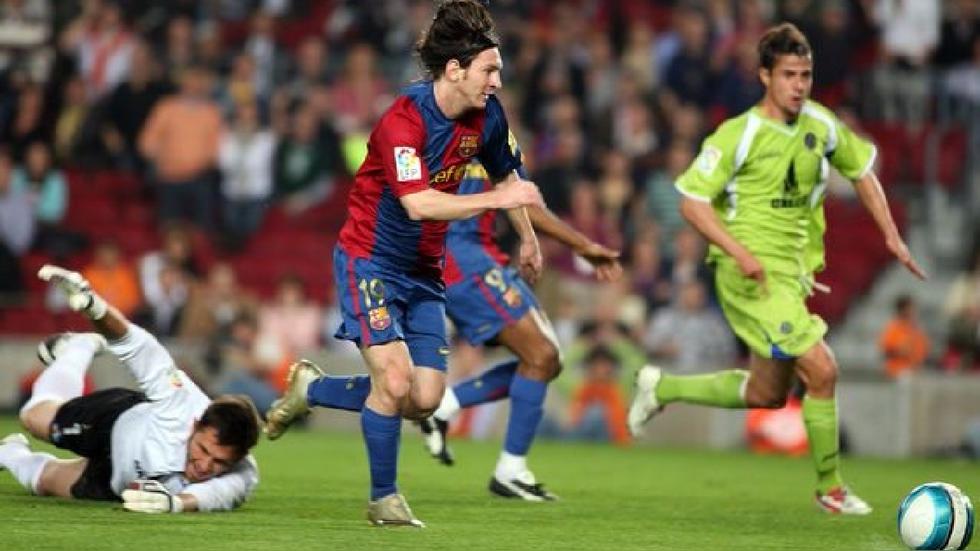 Lionel Messi y el gol que entra en la historia del Barcelona. (Foto: AFP)