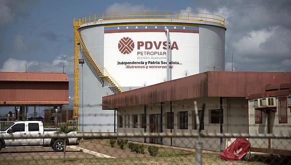 Las medidas adoptadas por Estados Unidos congelarían alrededor de US$7,000 millones de PDVSA. (Foto: AFP)