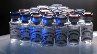 Vacunación masiva en Rusia contra el coronavirus comenzará en un mes