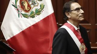 El flamante presidente Martín Vizcarra recibe saludos de Chile, Bolivia y México