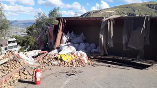 Ayacucho: Camión cargado de papas se volcó por falla en los frenos [FOTOS]