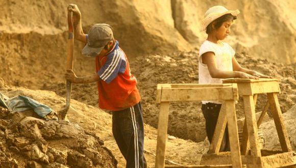 Muchos de los niños y adolescentes que trabajan en el Perú lo hacen en condiciones de explotación. (Perú21)