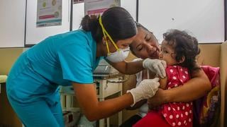 Cerca de 400 niños fueron vacunados en primer día de campaña contra la varicela