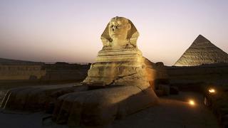 Egipto: La Esfinge y la pirámide de Micerino se lucen tras restauración