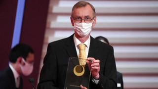 Sueco Svante Pääbo gana Premio Nobel de Medicina, explorador del ADN prehistórico