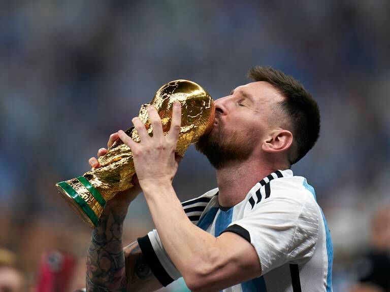 Conoce lo que expresó Lionel Messi como campeón de Qatar 2022 sobre su comentada decisión de retirarse luego del Mundial. (Foto: Getty Images)
