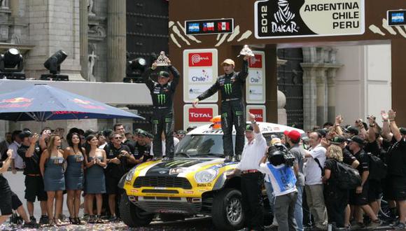 La última edición del famoso rally mundial concluyó en la Plaza de Armas de Lima. (USI)