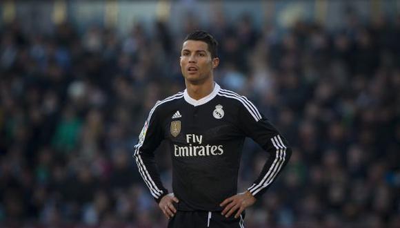 Cristiano Ronaldo sufre de una  tendinitis rotuliana. (AP)