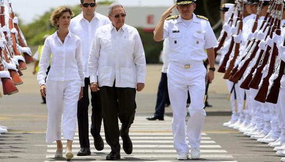 Raúl Castro llegó a Cartagena para ser testigo de firma de la paz en Colombia. (EFE)