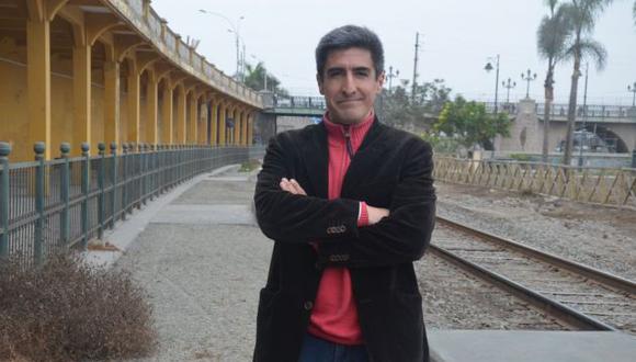 Alejandro Neyra fue respaldado por el ministro Salvador del Solar (Casa de la Literatura Peruana).
