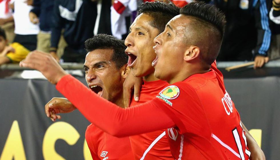 Perú superó 1-0 a Brasil con gol de Ruidiaz y clasificó a los cuartos de final de la Copa América Centenario. (EFE)