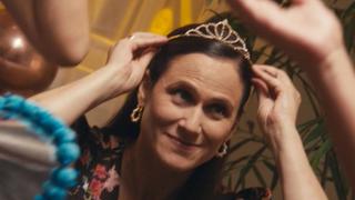 ‘Reinas sin corona’, película protagonizada por Alexandra Graña, lanza nuevo adelanto