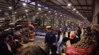 Hoy ingresaron más de 10,000 toneladas de alimentos a mercados mayoristas de Lima