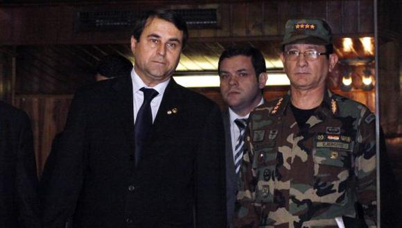 PRECAVIDO. Presidente Franco quiere evitar sorpresas y tener a las Fuerzas Armadas de su lado. (AP)
