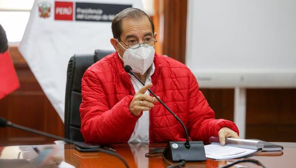 Martos calificó de “grave” que el titular del Congreso, Manuel Merino, haya llamado a varios altos mandos de las Fuerzas Armadas. (Foto: PCM)
